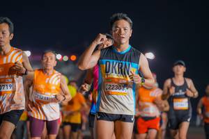 BIB: 0719, 212111, 22303
                            <button type="button" onclick="openModal(22852543)" class="btn btn-primary btn-sm float-right btn-popup" data-toggle="modal" data-target=".modal-high-quality">
                        <i class="fas fa-shopping-cart"></i> Add to Cart
                    </button>
                                            <button type="button" onclick="isThisMe(22852543, true)" class="btn btn-success btn-sm float-right btn-popup btn-isme hidden" data-toggle="tooltip" data-placement="bottom" title="นี่คือรูปของคุณใช่ไหม คลิกที่นี่เพื่อเอาเข้าอัลบั้ม">
                        <i class="fas fa-plus"></i> Add to album
                    </button>
                    <button type="button" onclick="isThisMe(22852543, false)" class="btn btn-warning btn-sm float-right btn-popup btn-isnotme hidden">
                        <i class="fas fa-ban"></i> Remove from album
                    </button>